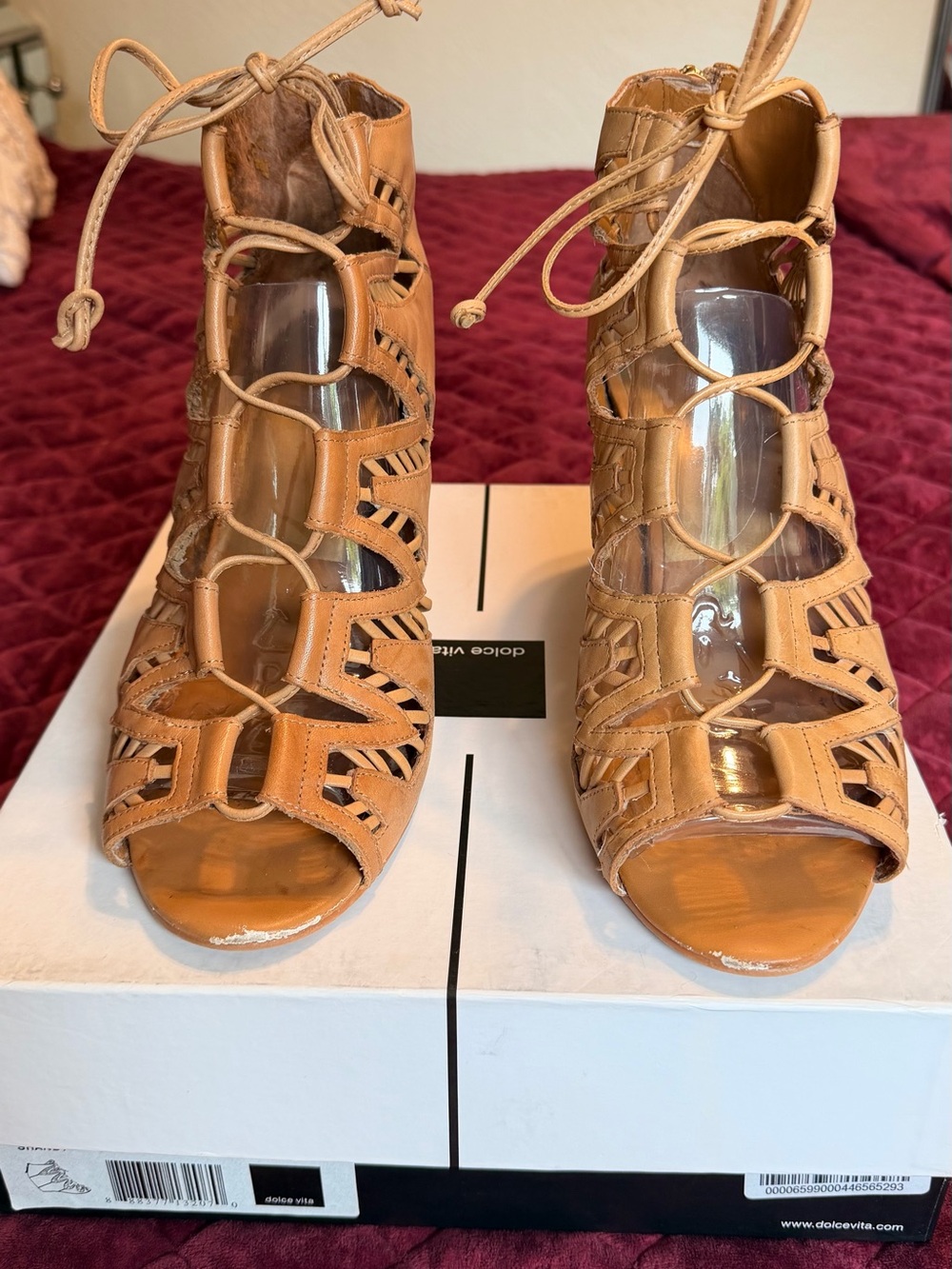 Dolce Vita Shandy Tan Lace-Up Cutout Sandals size 12
